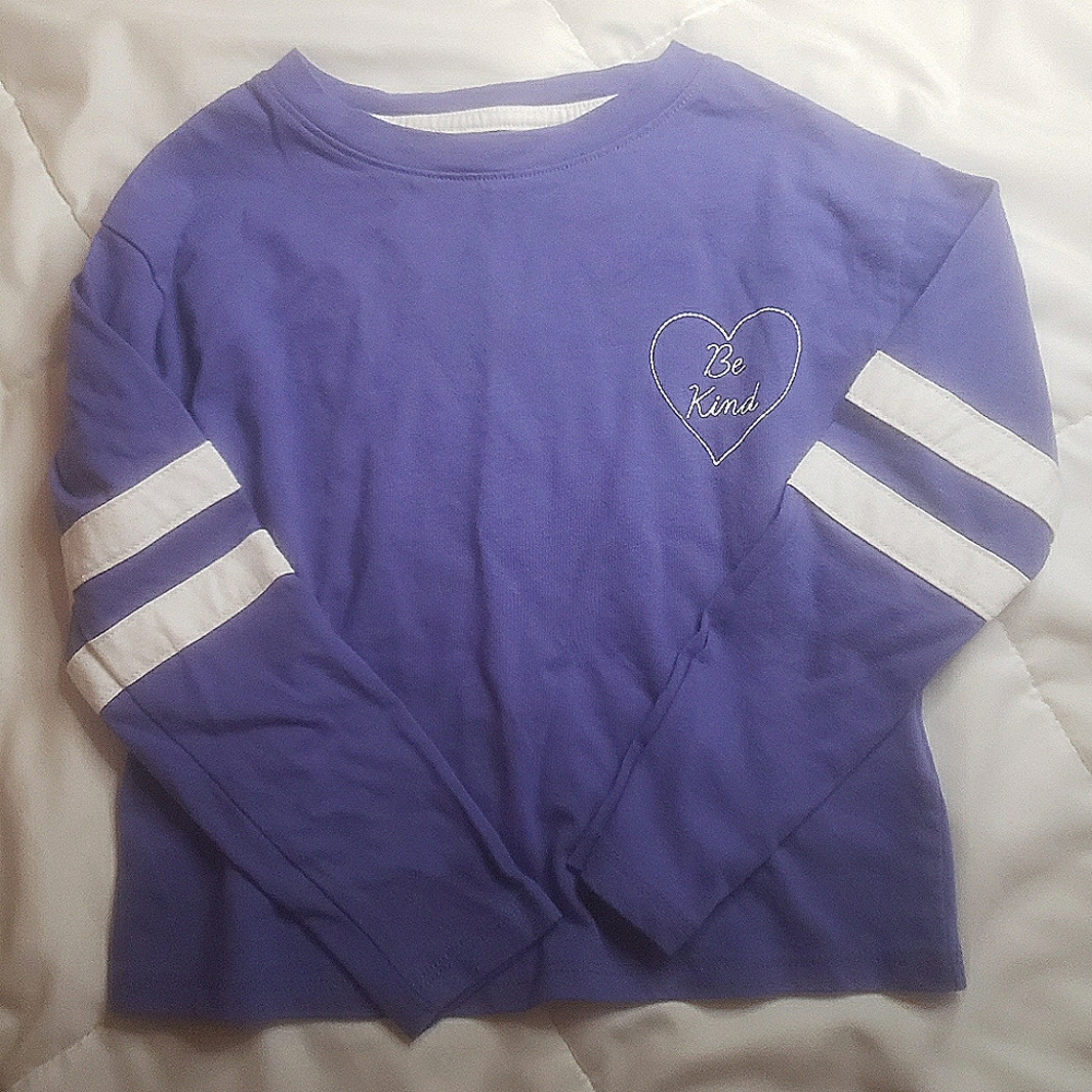 Girls Size 4/5 Long Sleeve "Be Kind" Crop Top